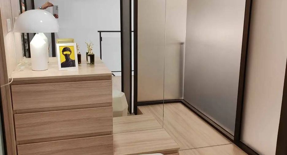 For rent 1 bed condo in Huai Khwang, Bangkok