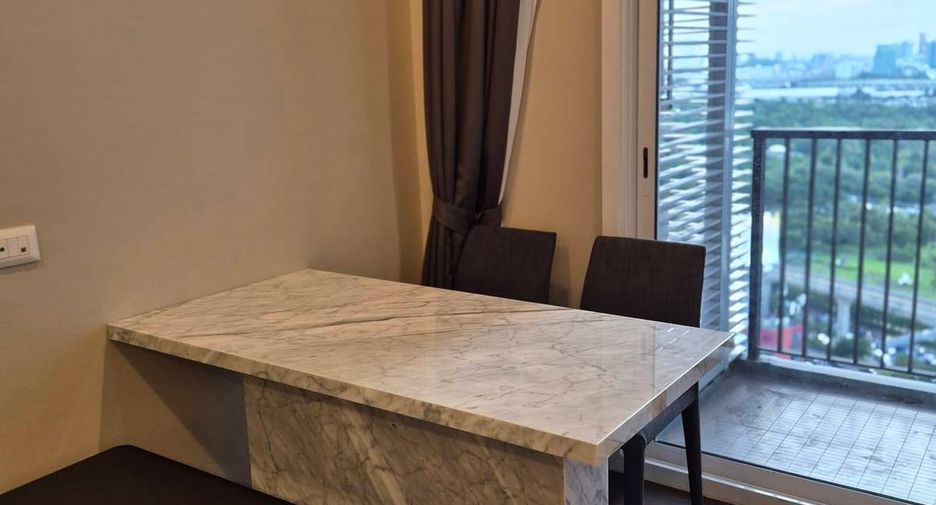 For rent 2 bedrooms condo in Chatuchak, Bangkok