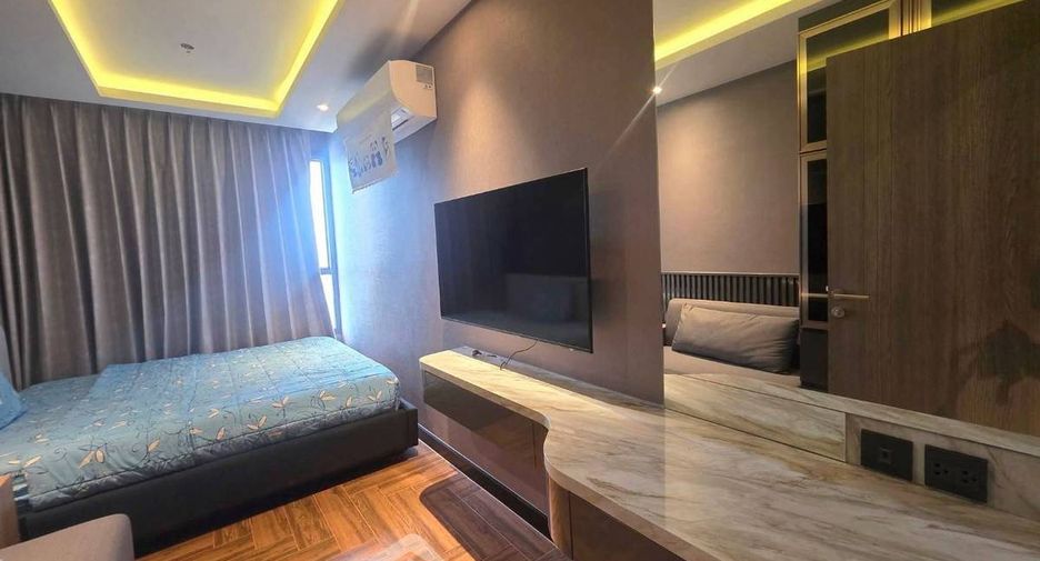 For rent 3 bedrooms condo in Bang Lamung, Chonburi