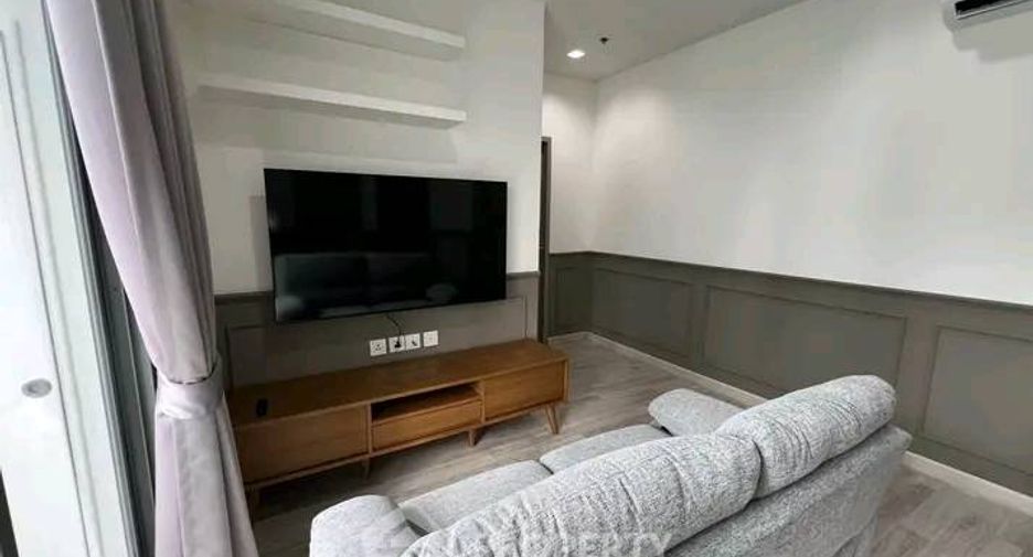 For rent 2 bedrooms condo in Phra Khanong, Bangkok