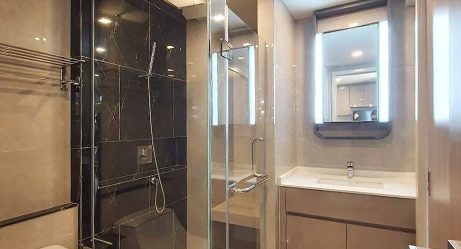 Condo en alquiler de 1 habitaciones en Huai Khwang, Bangkok