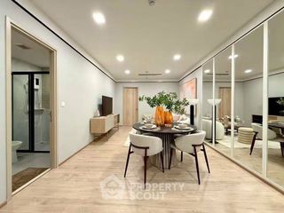 For rent 2 bedrooms condo in Ratchathewi, Bangkok