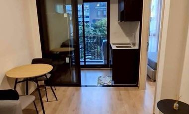 Wohnung zur Miete mit 1 Zimmer in Huai Khwang, Bangkok