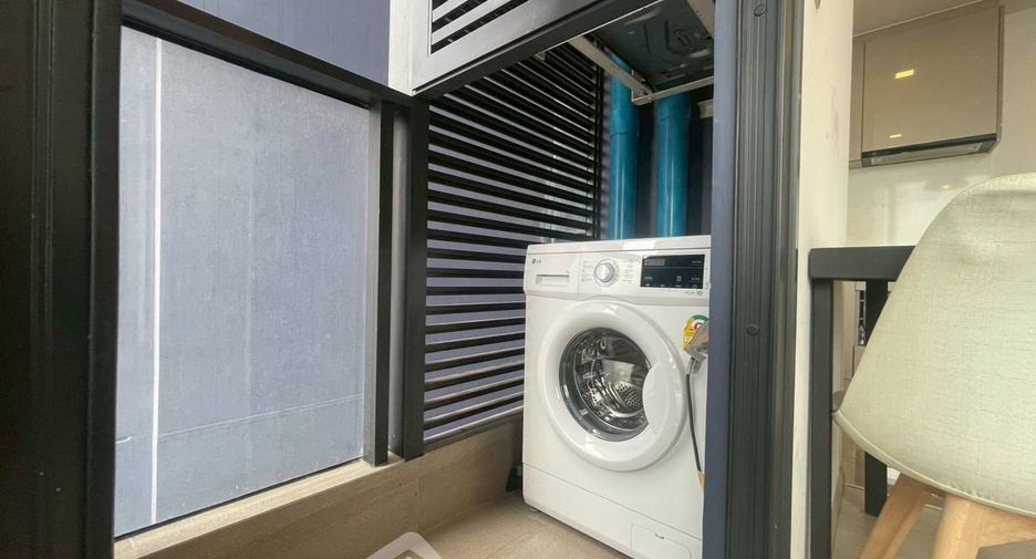 Condo en alquiler de 1 habitaciones en Huai Khwang, Bangkok