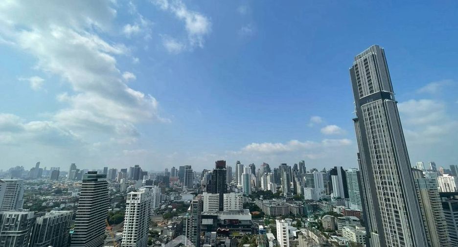 For rent 1 bed condo in Watthana, Bangkok