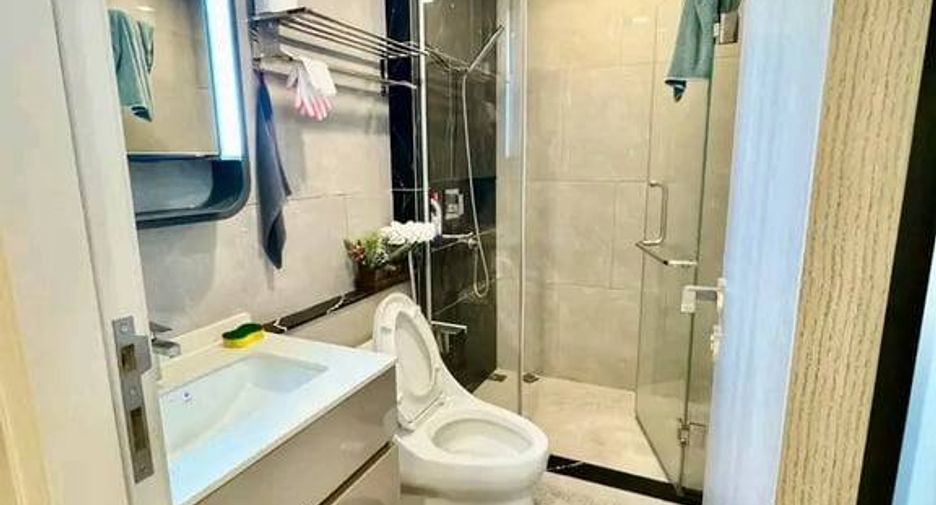 Condo en alquiler de 1 habitaciones en Huai Khwang, Bangkok