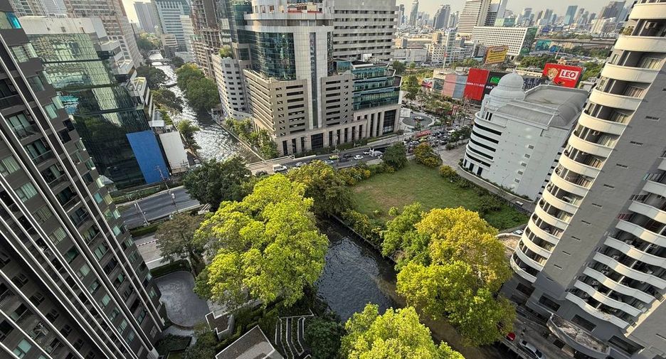 For rent 1 bed condo in Pathum Wan, Bangkok
