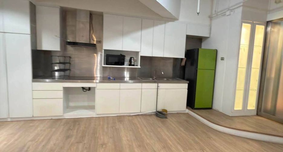 Wohnung zur Miete mit 1 Zimmer in Watthana, Bangkok