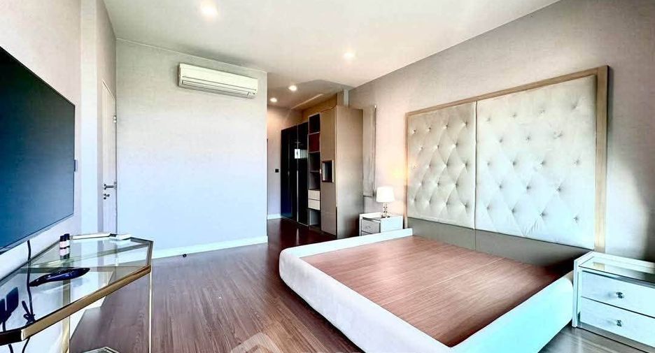 Casa en alquiler de 4 habitaciones en Bang Kapi, Bangkok