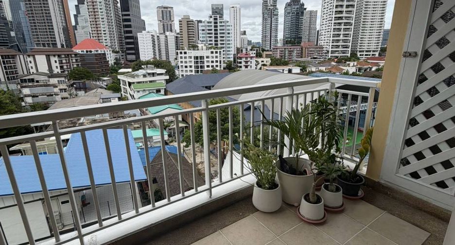 Condo en alquiler de 3 habitaciones en Prawet, Bangkok