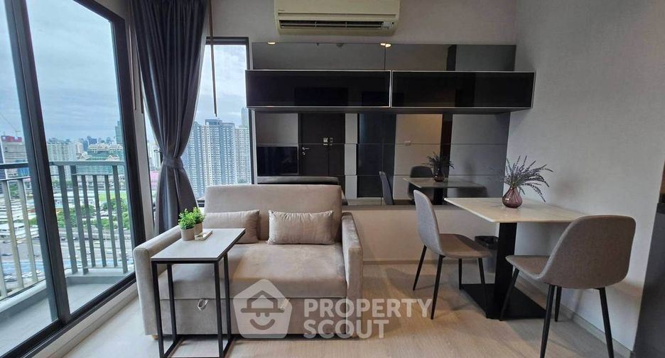 For rent 2 bedrooms condo in Huai Khwang, Bangkok