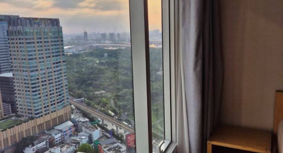 For rent 2 bedrooms condo in Chatuchak, Bangkok