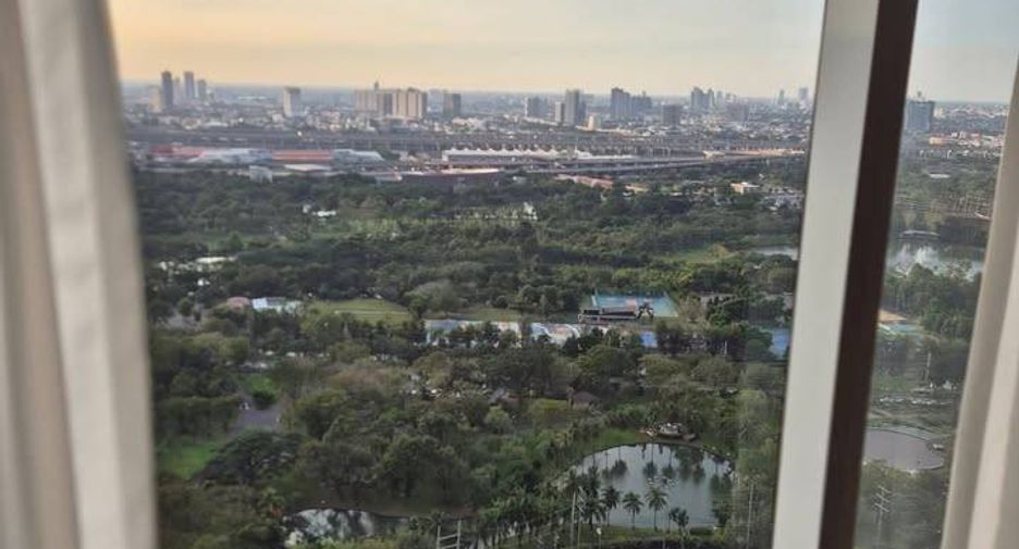 For rent 2 bedrooms condo in Chatuchak, Bangkok