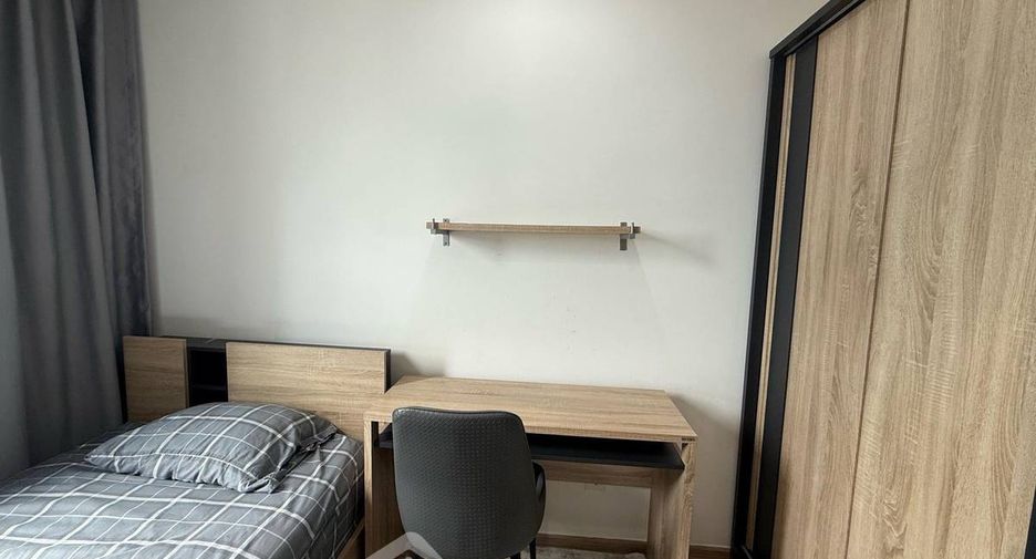 For rent 2 bedrooms condo in Bang Rak, Bangkok