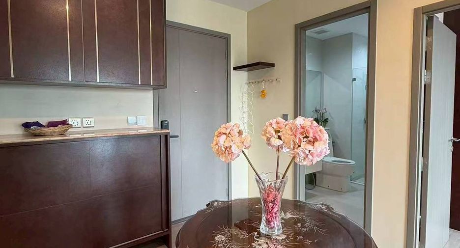 For rent 1 bed condo in Huai Khwang, Bangkok