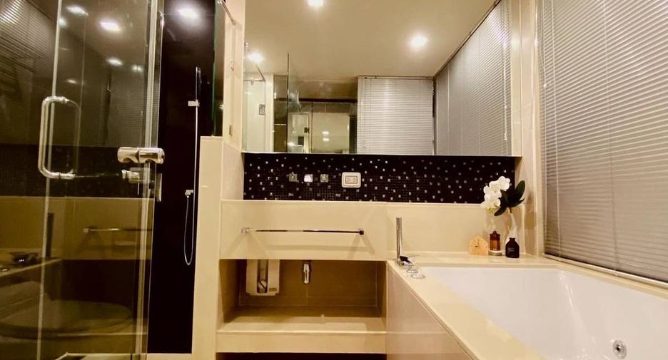 For rent 1 bed condo in Sathon, Bangkok