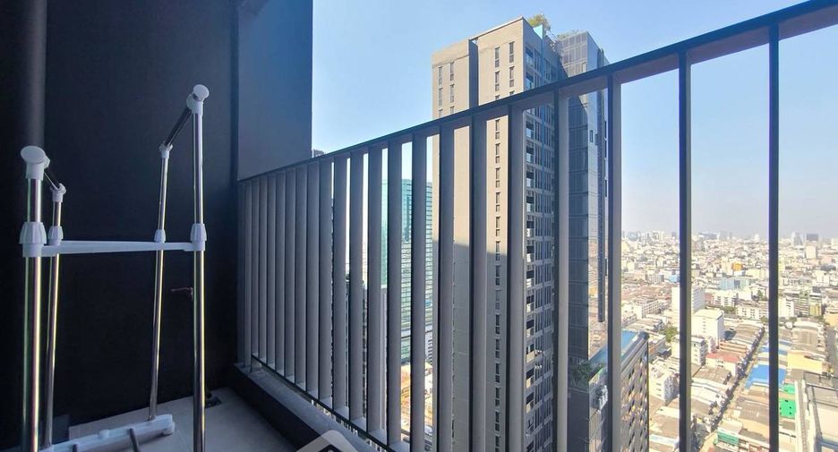 For rent 1 bed condo in Huai Khwang, Bangkok