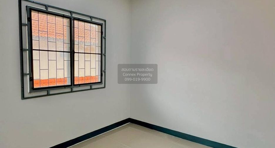 For sale 3 bedrooms townhouse in Sai Noi, Nonthaburi