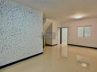 For sale 3 bedrooms townhouse in Sai Noi, Nonthaburi