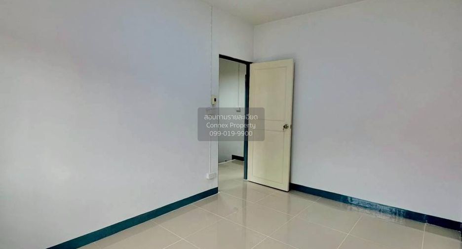 For sale 3 bedrooms townhouse in Sai Noi, Nonthaburi