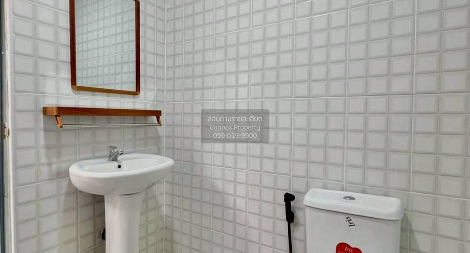 For sale 3 bedrooms townhouse in Sai Noi, Nonthaburi