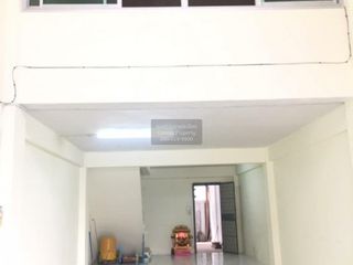 For sale 3 bedrooms retail Space in Bang Khun Thian, Bangkok
