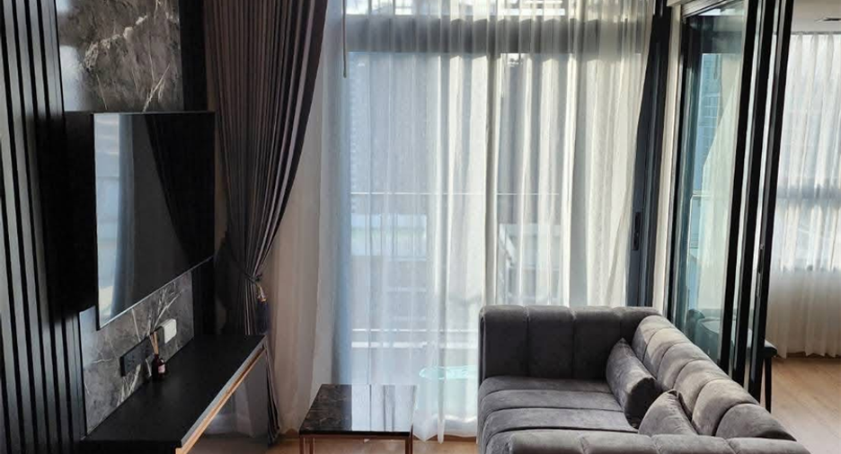 Condo en alquiler de 2 habitaciones en Huai Khwang, Bangkok