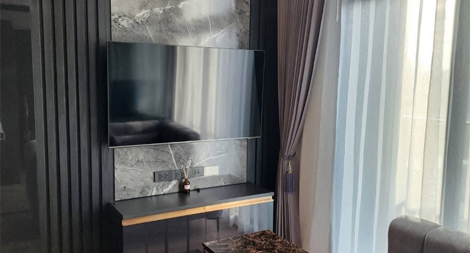 Condo en alquiler de 2 habitaciones en Huai Khwang, Bangkok