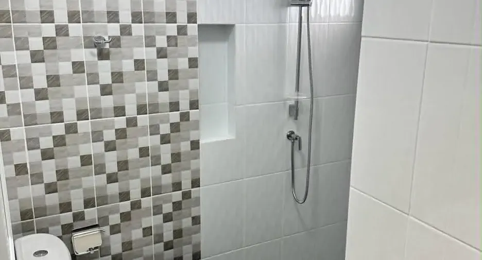 For rent 4 bedrooms townhouse in Mueang Chiang Mai, Chiang Mai