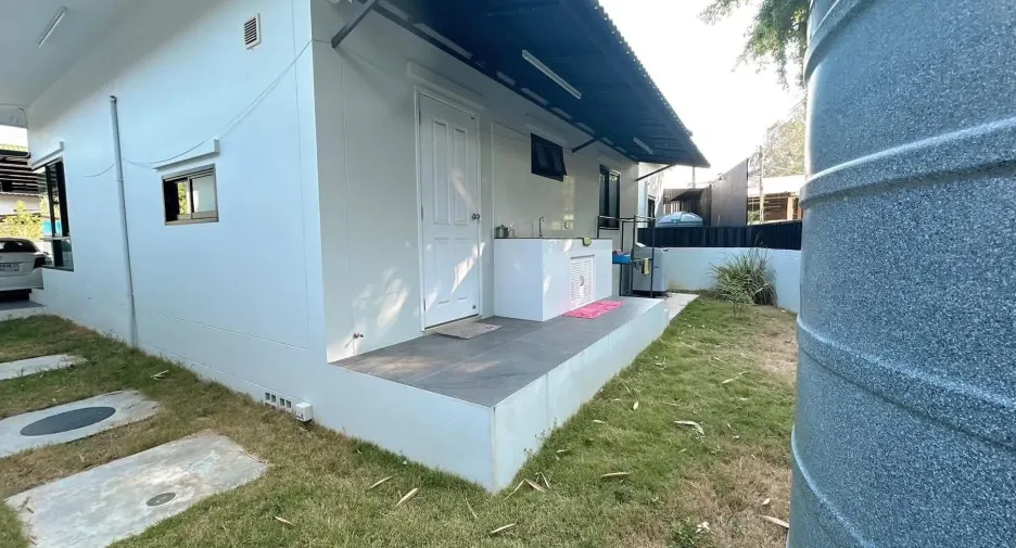 For rent 3 bedrooms house in Saraphi, Chiang Mai
