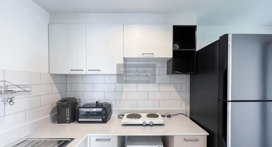 Wohnung zur Miete mit 3 Zimmer in Yan Nawa, Bangkok