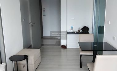 Wohnung zur Miete mit 2 Zimmer in Huai Khwang, Bangkok