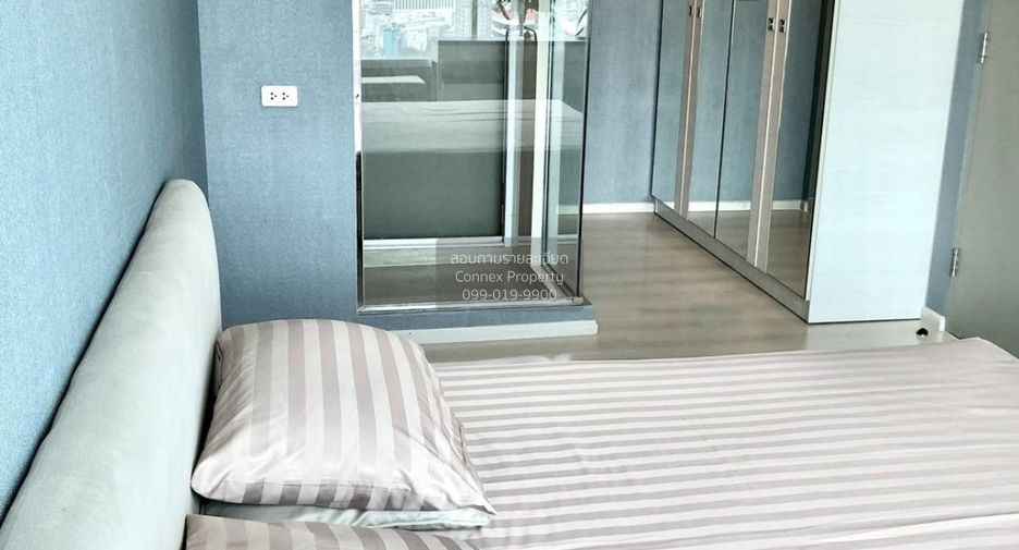 For rent 2 bedrooms condo in Huai Khwang, Bangkok