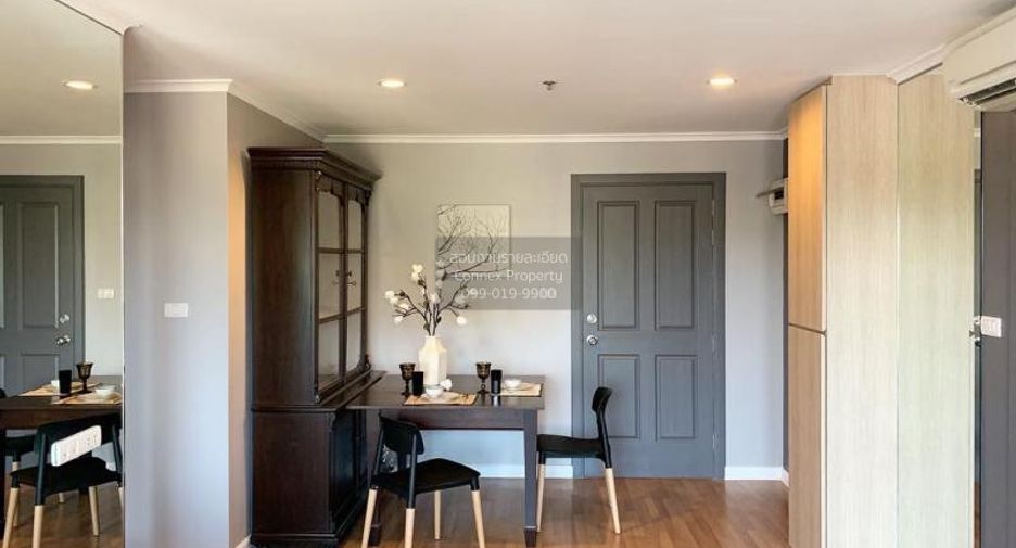For rent 2 bedrooms condo in Yan Nawa, Bangkok