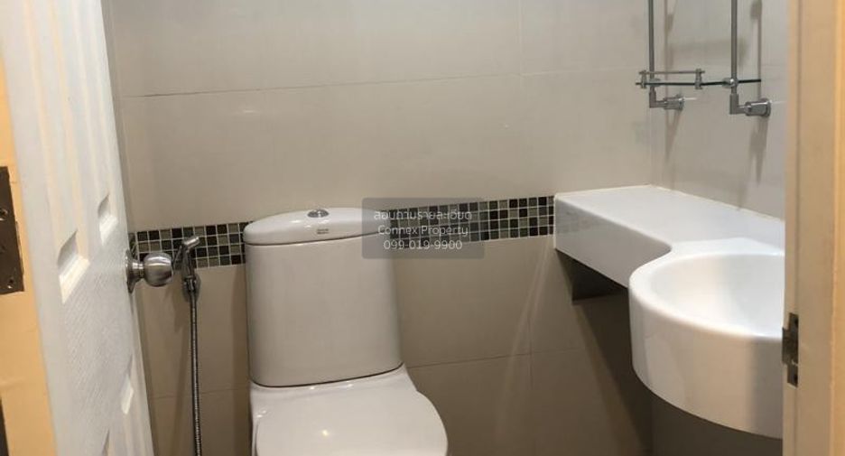For rent 1 bed condo in Yan Nawa, Bangkok