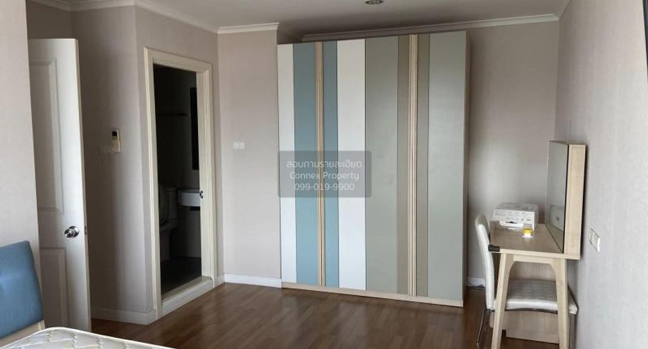 For rent 2 bedrooms condo in Yan Nawa, Bangkok