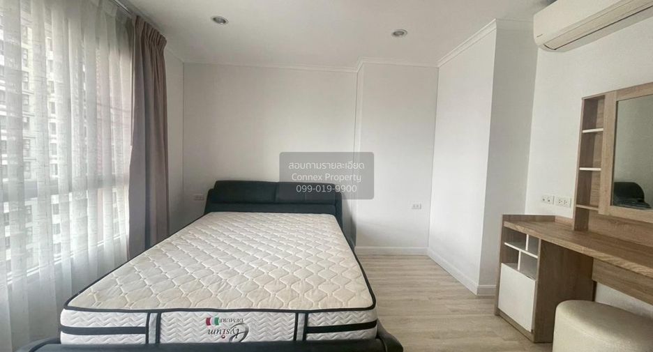 For rent 3 bedrooms condo in Yan Nawa, Bangkok