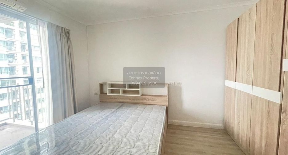 For rent 3 bedrooms condo in Yan Nawa, Bangkok
