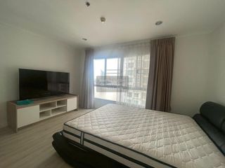 For rent 3 bedrooms condo in Yan Nawa, Bangkok