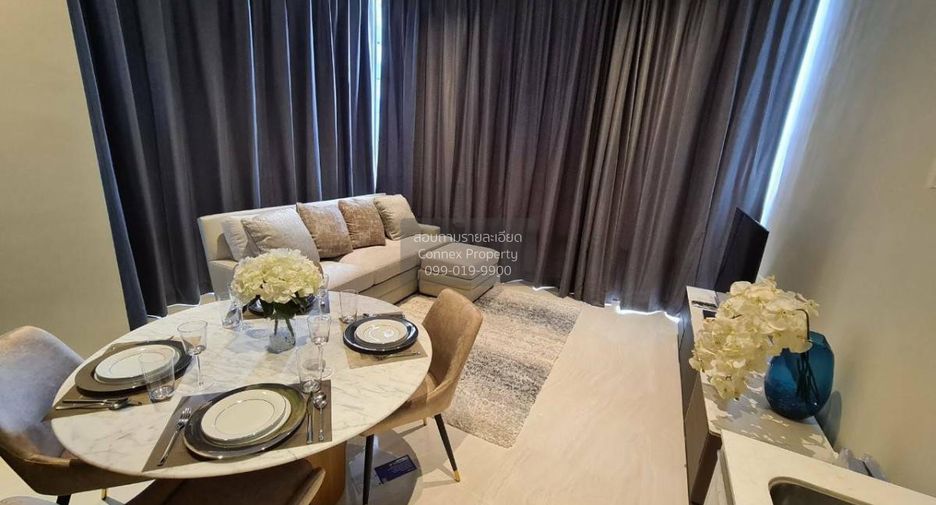 For rent 2 bedrooms condo in Bang Rak, Bangkok