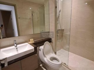 For rent 2 bedrooms condo in Bang Rak, Bangkok