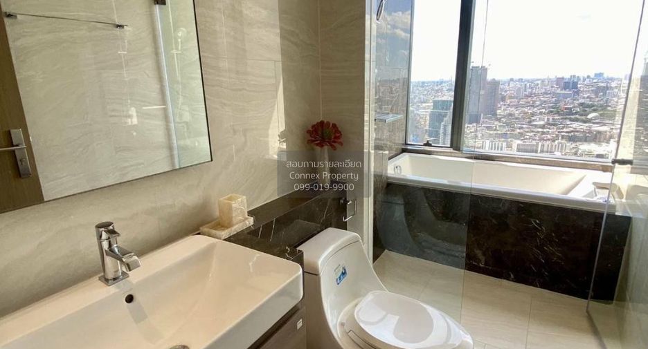 For rent 2 bedrooms condo in Bang Rak, Bangkok