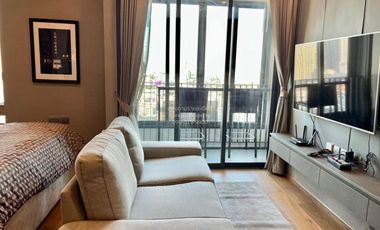 For rent 1 bed condo in Pathum Wan, Bangkok