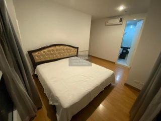 For rent 2 bedrooms condo in Thon Buri, Bangkok
