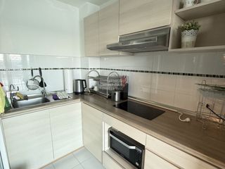 For rent 3 bedrooms condo in Yan Nawa, Bangkok