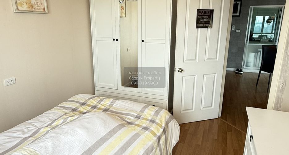 For rent 3 bedrooms condo in Yan Nawa, Bangkok