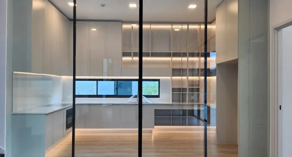 For sale 4 ベッドルーム house in Saphan Sung, Bangkok