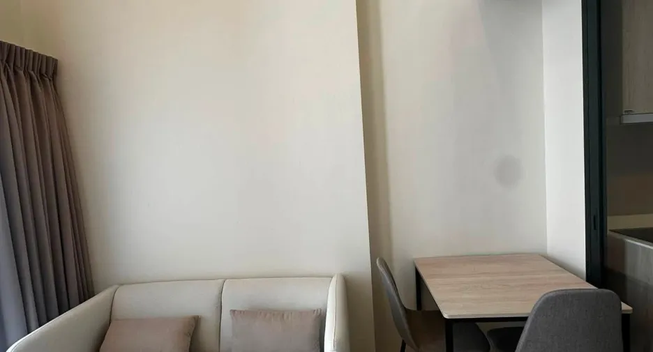 For rent studio condo in Khlong San, Bangkok