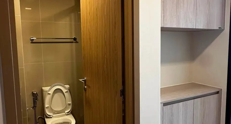 For rent studio condo in Khlong San, Bangkok