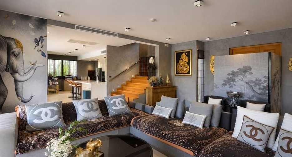 For sale 4 bedrooms villa in Thalang, Phuket